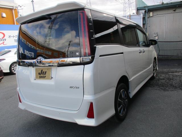 ノア Ｓｉ　ダブルバイビーＩＩＩ　４ＷＤ　セーフティセンス　純正エンジンスターター　寒冷地仕様　ワンオーナー　両側パワースライドドア　最終モデル（25枚目）