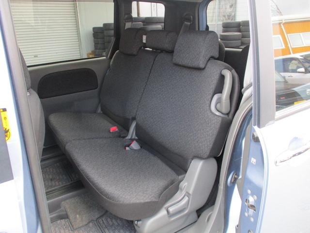 シエンタ ＤＩＣＥ　４ＷＤ　ワンオーナー　両側スライドドア　ＨＩＤライト　メモリーナビ　キーレス　１４インチアルミ（13枚目）