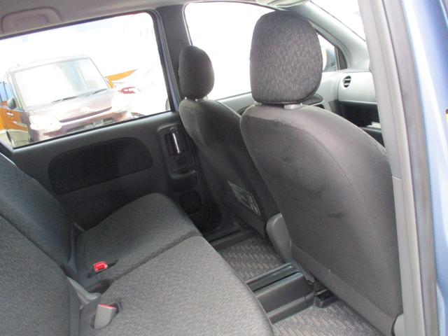 シエンタ ＤＩＣＥ　４ＷＤ　ワンオーナー　両側スライドドア　ＨＩＤライト　メモリーナビ　キーレス　１４インチアルミ（16枚目）