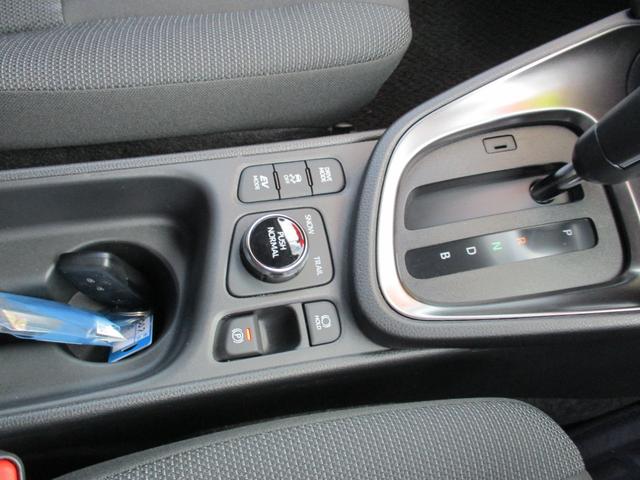 ヤリスクロス ハイブリッドＧ　４ＷＤ　ワンオーナー　セーフティセンス　ディスプレイオーディオ　シートヒーター　ステアヒーター　ＨＤＭＩ　ＥＴＣ２．０　前後ドライブレコーダー（5枚目）