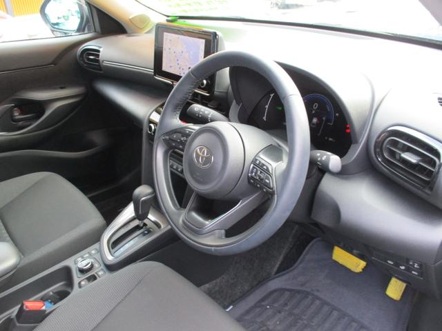 ヤリスクロス ハイブリッドＧ　４ＷＤ　ワンオーナー　セーフティセンス　ディスプレイオーディオ　シートヒーター　ステアヒーター　ＨＤＭＩ　ＥＴＣ２．０　前後ドライブレコーダー（7枚目）