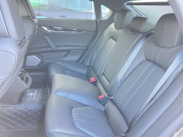 クアトロポルテ 　ドライブレコーダー　クリアランスソナー　ナビ　アルミホイール　オートライト　サンルーフ　ＡＴ　シートヒーター　アイドリングストップ　パワーシート　記録簿　ＥＳＣ　エアコン　パワーウィンドウ（38枚目）