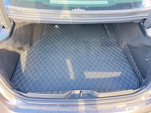 クアトロポルテ 　ドライブレコーダー　クリアランスソナー　ナビ　アルミホイール　オートライト　サンルーフ　ＡＴ　シートヒーター　アイドリングストップ　パワーシート　記録簿　ＥＳＣ　エアコン　パワーウィンドウ（40枚目）