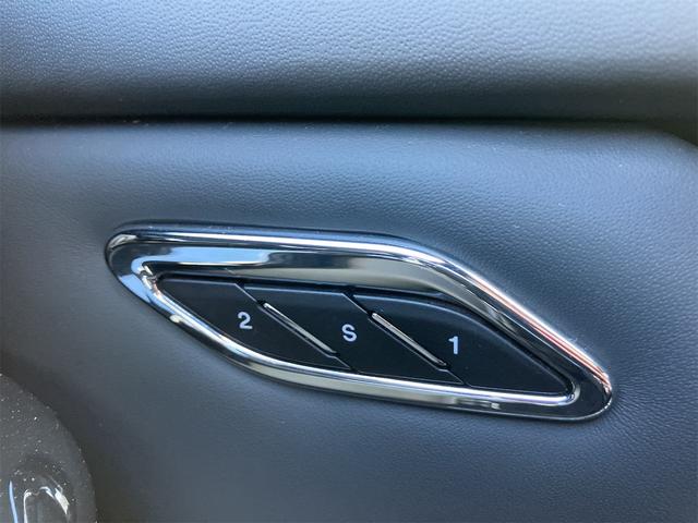 クアトロポルテ 　ドライブレコーダー　クリアランスソナー　ナビ　アルミホイール　オートライト　サンルーフ　ＡＴ　シートヒーター　アイドリングストップ　パワーシート　記録簿　ＥＳＣ　エアコン　パワーウィンドウ（59枚目）