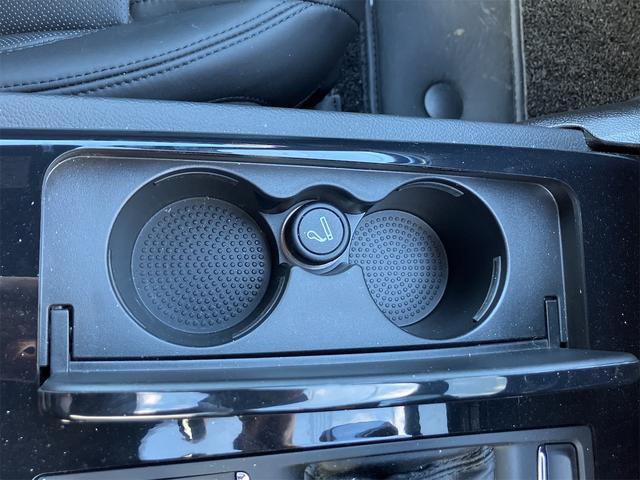 クアトロポルテ 　ドライブレコーダー　クリアランスソナー　ナビ　アルミホイール　オートライト　サンルーフ　ＡＴ　シートヒーター　アイドリングストップ　パワーシート　記録簿　ＥＳＣ　エアコン　パワーウィンドウ（62枚目）