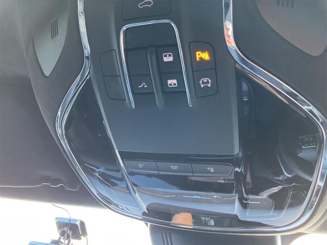 クアトロポルテ 　ドライブレコーダー　クリアランスソナー　ナビ　アルミホイール　オートライト　サンルーフ　ＡＴ　シートヒーター　アイドリングストップ　パワーシート　記録簿　ＥＳＣ　エアコン　パワーウィンドウ（72枚目）