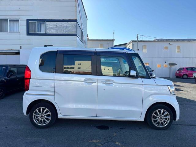 Ｎ－ＢＯＸ Ｇ　４ＷＤ　両側スライドドア　ＴＶ　ＬＥＤヘッドランプ　スマートキー　アイドリングストップ　シートヒーター　ベンチシート　ＣＶＴ　盗難防止システム　ＡＢＳ　ＥＳＣ　アルミホイール　衝突安全ボディ　エアコン（11枚目）