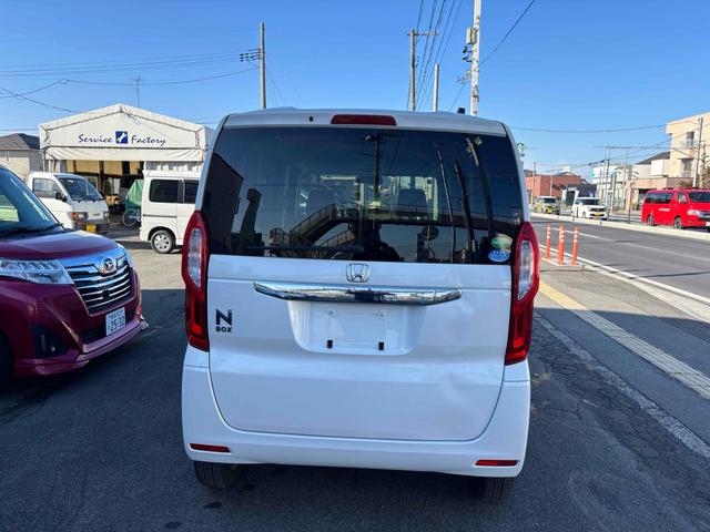 Ｎ－ＢＯＸ Ｇ　４ＷＤ　両側スライドドア　ＴＶ　ＬＥＤヘッドランプ　スマートキー　アイドリングストップ　シートヒーター　ベンチシート　ＣＶＴ　盗難防止システム　ＡＢＳ　ＥＳＣ　アルミホイール　衝突安全ボディ　エアコン（13枚目）