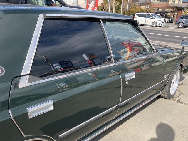 クラウン ロイヤルサルーン　クリアランスソナー　アルミホイール　サンルーフ　ＡＴ　ベンチシート　ナビ　ワンセグ　ＣＤ　オートライト（20枚目）