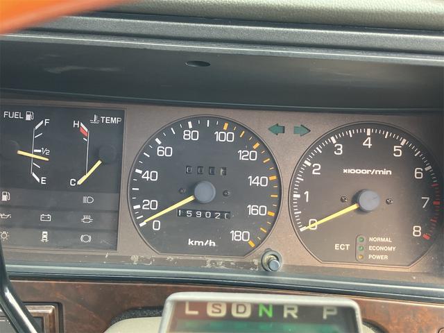 クラウン ロイヤルサルーン　クリアランスソナー　アルミホイール　サンルーフ　ＡＴ　ベンチシート　ナビ　ワンセグ　ＣＤ　オートライト（29枚目）