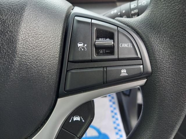 ワゴンＲカスタムＺ ハイブリッドＺＸ　４ＷＤ　ＣＶＴ　アイドリングストップ　衝突軽減回避システム　誤発進抑制機能　横滑り防止抑制機能　シートヒーター　ＵＳＢポートアルミホイール（17枚目）