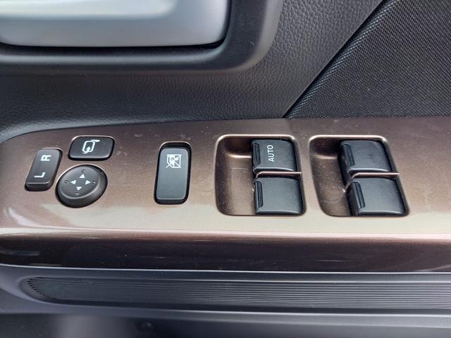 ワゴンＲカスタムＺ ハイブリッドＺＸ　４ＷＤ　ＣＶＴ　アイドリングストップ　衝突軽減回避システム　誤発進抑制機能　横滑り防止抑制機能　シートヒーター　ＵＳＢポートアルミホイール（28枚目）