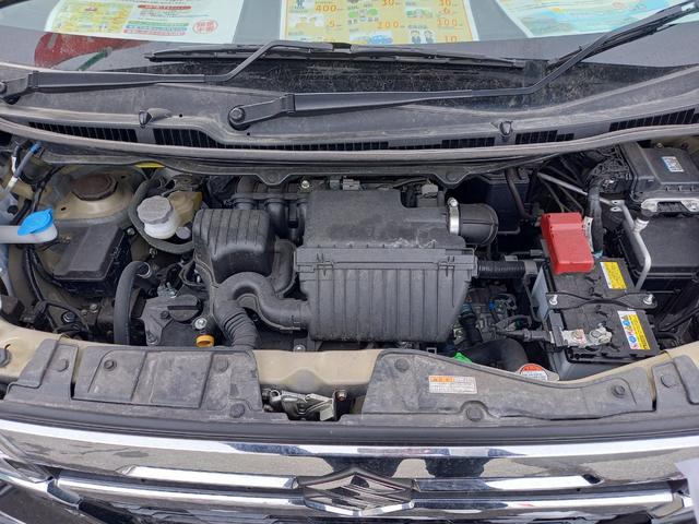 ワゴンＲカスタムＺ ハイブリッドＺＸ　４ＷＤ　ＣＶＴ　アイドリングストップ　衝突軽減回避システム　誤発進抑制機能　横滑り防止抑制機能　シートヒーター　ＵＳＢポートアルミホイール（30枚目）