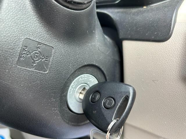 ムーヴ Ｌ　４ＷＤ　キーレスエントリー　運転席シートヒーター　横滑り防止装置　タコメーター　ＣＤオーディオ　電動格納ドアミラー　パワーウィンドウ（43枚目）