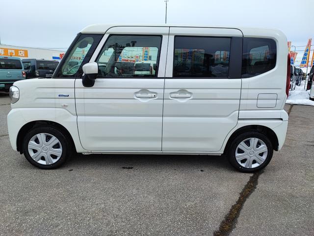 フレアワゴン 　４ＷＤ　プッシュスタート　アイドリングストップ両側スライドドア　衝突被害軽減ブレーキ　横滑り防止装置　誤発進抑制機能　リアワイパー　ＡＢＳ（13枚目）