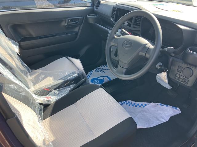 ミライース Ｌ　ＳＡＩＩＩ　４ＷＤ　届け出済未使用車　クリアランスソナー　衝突被害軽減システム　オートライト　キーレスエントリー　アイドリングストップ　ＣＶＴ　盗難防止システム　ＡＢＳ　ＥＳＣ　衝突安全ボディ　エアコン（10枚目）
