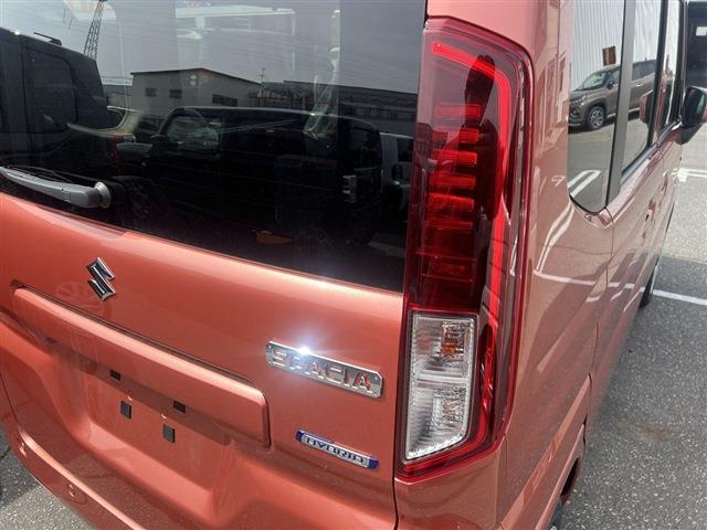 スペーシア ハイブリッドＸ　スマートキー　プッシュスタート　運転席助手席シートヒーター　リア両側パワースライドドア　ステアリングリモコン　クルーズコントロール　障害物センサー　衝突被害軽減ブレーキ（17枚目）