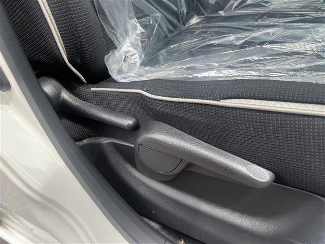 ムーヴコンテ Ｌ　ＶＳＩＩ　キーレスエントリー　４ＷＤ　フォグランプ　ＥＴＣ　社外カーナビ　アイドリングストップ　シュガーソケット　コラムＡＴ　タコメーター（25枚目）