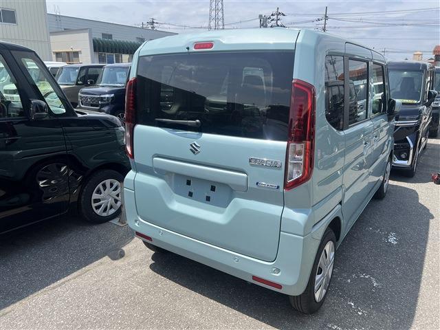スペーシア ハイブリッドＸ　４ＷＤ　スマートキー　プッシュスタート　運転席助手席シートヒーター　ステアリングリモコン　リア両側パワースライドドア　サーキュレーター（9枚目）