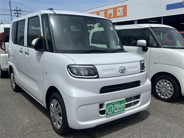 タント 　４ＷＤ　スマートキー　プッシュスタート　運転席助手席シートヒーター　衝突被害軽減ブレーキ　パーキングセンサー　ＣＤオーディオ（6枚目）