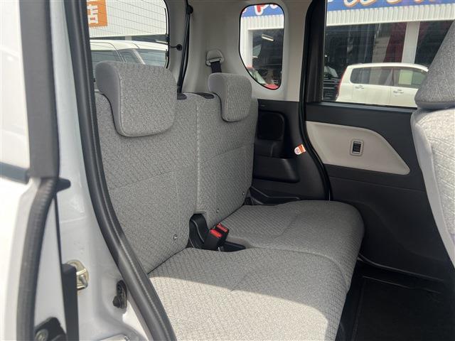 タント 　４ＷＤ　スマートキー　プッシュスタート　運転席助手席シートヒーター　衝突被害軽減ブレーキ　パーキングセンサー　ＣＤオーディオ（21枚目）