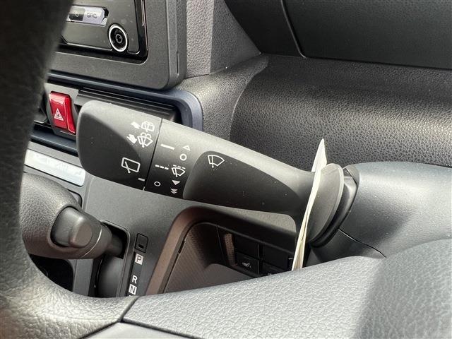 タント 　４ＷＤ　スマートキー　プッシュスタート　運転席助手席シートヒーター　衝突被害軽減ブレーキ　パーキングセンサー　ＣＤオーディオ（31枚目）