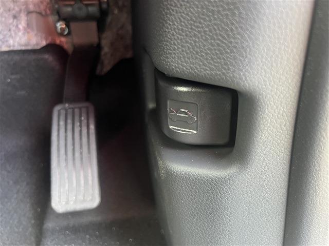 Ｎ－ＢＯＸカスタム ベースグレード　４ＷＤ　両側スライド・片側電動　クリアランスソナー　オートクルーズコントロール　レーンアシスト　衝突被害軽減システム　オートライト　ＬＥＤヘッドランプ　スマートキー　アイドリングストップ（56枚目）