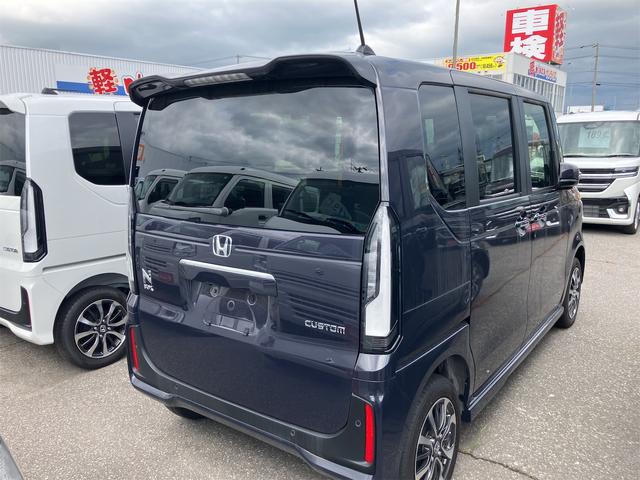 Ｎ－ＢＯＸカスタム ベースグレード　４ＷＤ　バックカメラ　両側スライド・片側電動　クリアランスソナー　オートクルーズコントロール　レーンアシスト　オートライト　スマートキー　アイドリングストップ　電動格納ミラー（13枚目）