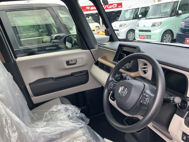 Ｎ－ＢＯＸ ベースグレード　４ＷＤ　届け出済み未使用車　バックカメラ　両側スライド・片側電動　クリアランスソナー　オートクルーズコントロール　レーンアシスト　衝突被害軽減システム　オートライト　ＬＥＤヘッドランプ　スマートキー（2枚目）