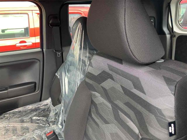 タフト Ｇ　ダーククロムベンチャー　４ＷＤ　届け出済み未使用車　バックカメラ　クリアランスソナー　オートクルーズコントロール　衝突被害軽減システム　オートライト　ＬＥＤヘッドランプ　スマートキー　アイドリングストップ　電動格納ミラー（26枚目）