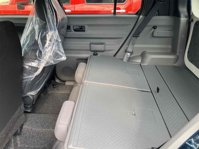 タフト Ｇ　ダーククロムベンチャー　４ＷＤ　届け出済み未使用車　バックカメラ　クリアランスソナー　オートクルーズコントロール　衝突被害軽減システム　オートライト　ＬＥＤヘッドランプ　スマートキー　アイドリングストップ　電動格納ミラー（32枚目）