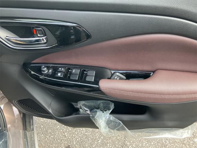 フロンクス ベースグレード　４ＷＤ　全周囲カメラ　クリアランスソナー　オートクルーズコントロール　レーンアシスト　衝突被害軽減システム　ナビ　オートライト　ＬＥＤヘッドランプ　アルミホイール　スマートキー　アイドリングストップ（10枚目）