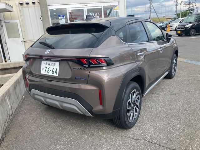 フロンクス ベースグレード　４ＷＤ　全周囲カメラ　クリアランスソナー　オートクルーズコントロール　レーンアシスト　衝突被害軽減システム　ナビ　オートライト　ＬＥＤヘッドランプ　アルミホイール　スマートキー　アイドリングストップ（19枚目）