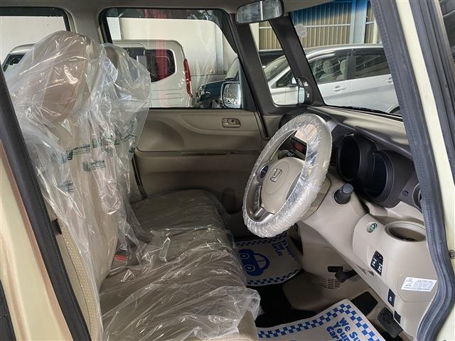 Ｎ－ＢＯＸ Ｇ・Ｌパッケージ　４ＷＤ　エアコン　パワーステアリング　パワーウィンドウ　盗難防止システム　衝突安全ボディ　キーレスエントリー　スマートキー　アイドリングストップ（35枚目）