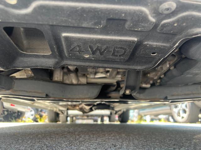 デイズ 　４ＷＤ　エアコン　パワーステアリング　パワーウィンドウ　盗難防止システム　衝突安全ボディ　衝突被害軽減システム　アイドリングストップ（9枚目）