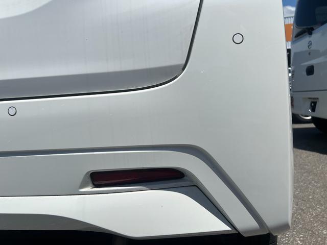 デイズ 　４ＷＤ　エアコン　パワーステアリング　パワーウィンドウ　盗難防止システム　衝突安全ボディ　衝突被害軽減システム　アイドリングストップ（20枚目）