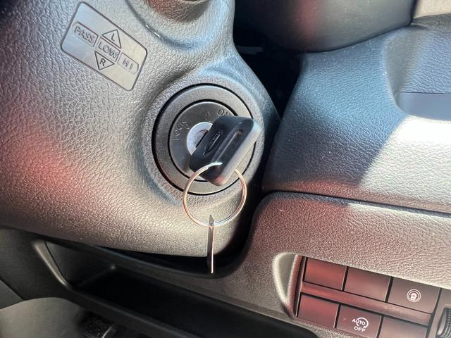 デイズ 　４ＷＤ　エアコン　パワーステアリング　パワーウィンドウ　盗難防止システム　衝突安全ボディ　衝突被害軽減システム　アイドリングストップ（50枚目）