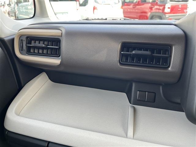 スペーシア ハイブリッドＧ　プッシュスタートボタン　衝突被害軽減ブレーキ　障害物センサー　アイドリングストップ　ステアリングリモコン　オートエアコン（22枚目）