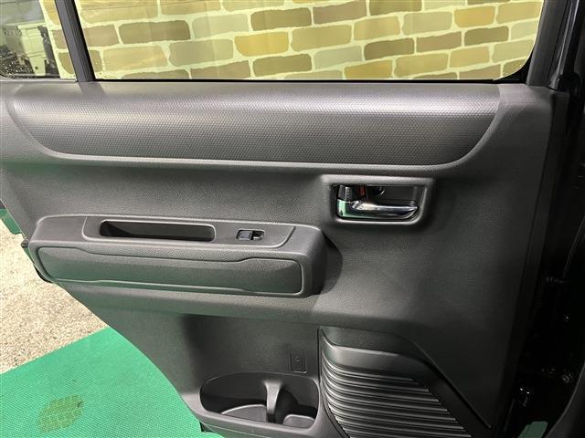 ハスラー タフワイルド　４ＷＤ　プッシュスタートボタン　フォグランプ　純正ナビ　衝突被害軽減ブレーキ　障害物センサー　運転席助手席シートヒーター（30枚目）