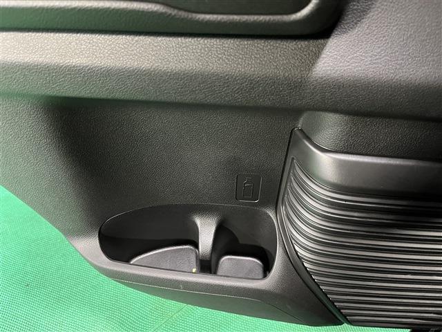 ハスラー タフワイルド　４ＷＤ　プッシュスタートボタン　フォグランプ　純正ナビ　衝突被害軽減ブレーキ　障害物センサー　運転席助手席シートヒーター（31枚目）