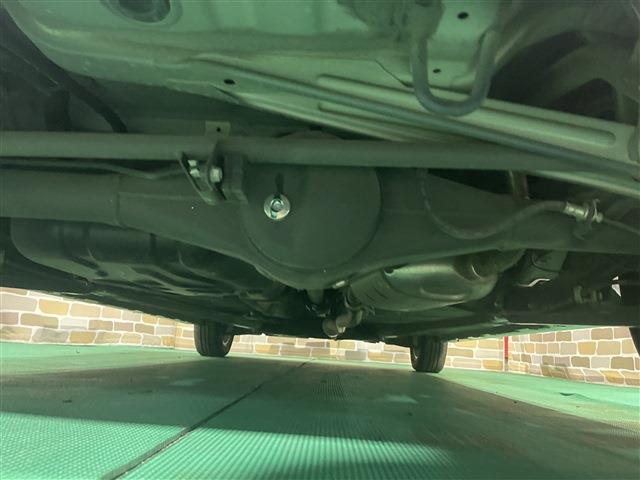 ワゴンＲ ハイブリッドＦＺ　４ＷＤ　プッシュスタート　ＣＤオーディオ　ステアリングリモコン　衝突被害軽減ブレーキ　運転席助手席シートヒーター　アイドリングストップ（18枚目）