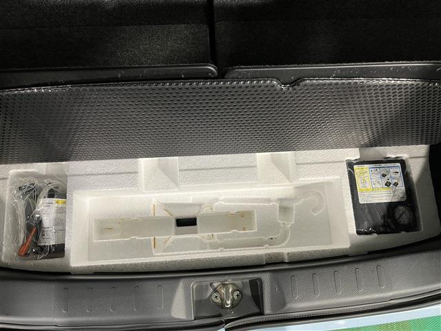 ワゴンＲ ＦＸ　４ＷＤ　キーレスエントリー　ドライブレコーダー　カーナビ　オートエアコン　タコメーター　運転席シートヒーター　アイドリングストップ（18枚目）