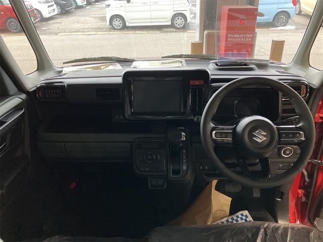 運転者にとっては日々使用することとなる運転席です。運転席が快適だと運転に集中することができますね。