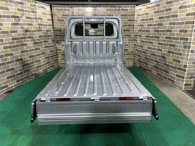 オールメーカー取り扱い！グループ総在庫８００台展示