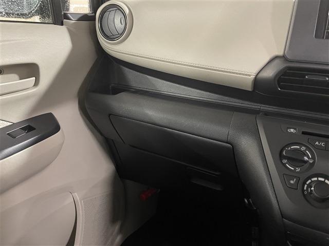 デイズ Ｓ　４ＷＤ　キーレスエントリー　衝突被害軽減ブレーキ　障害物センサー　ステアリングリモコン　カーナビ　アイドリングストップ　タコメーター（47枚目）