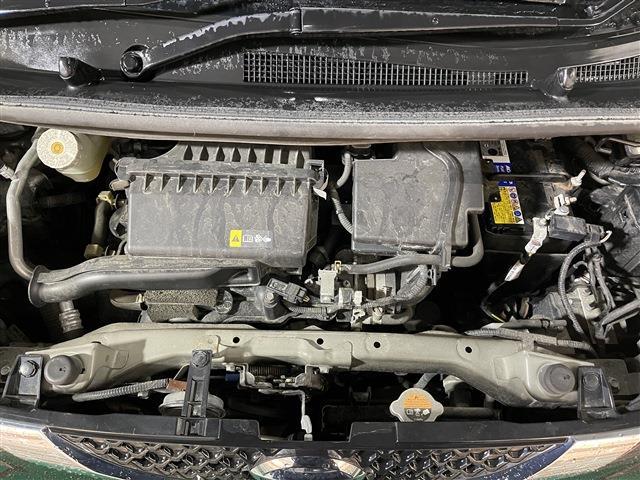 デイズ Ｓ　４ＷＤ　キーレスエントリー　衝突被害軽減ブレーキ　障害物センサー　ステアリングリモコン　カーナビ　アイドリングストップ　タコメーター（64枚目）