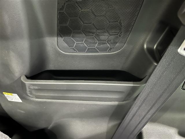 スペーシア ハイブリッドG 衝突被害軽減ブレーキ 障害物センサー 4WD プッシュスタートボタン ステアリングリモコン 横滑り防止装置 アイドリングストップ 運転席助手席シートヒーター オートエアコン 電動格納ドアミラー ABS(19枚目)