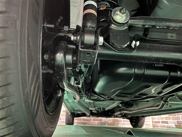 スペーシア ハイブリッドG 衝突被害軽減ブレーキ 障害物センサー 4WD プッシュスタートボタン ステアリングリモコン 横滑り防止装置 アイドリングストップ 運転席助手席シートヒーター オートエアコン 電動格納ドアミラー ABS(22枚目)