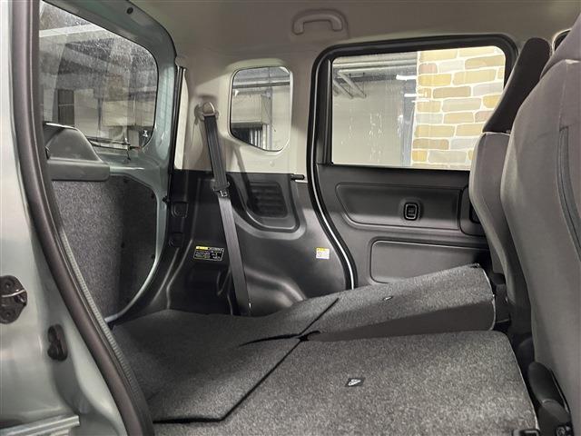 スペーシア ハイブリッドG 衝突被害軽減ブレーキ 障害物センサー 4WD プッシュスタートボタン ステアリングリモコン 横滑り防止装置 アイドリングストップ 運転席助手席シートヒーター オートエアコン 電動格納ドアミラー ABS(23枚目)