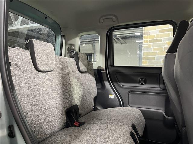 スペーシア ハイブリッドG 衝突被害軽減ブレーキ 障害物センサー 4WD プッシュスタートボタン ステアリングリモコン 横滑り防止装置 アイドリングストップ 運転席助手席シートヒーター オートエアコン 電動格納ドアミラー ABS(24枚目)